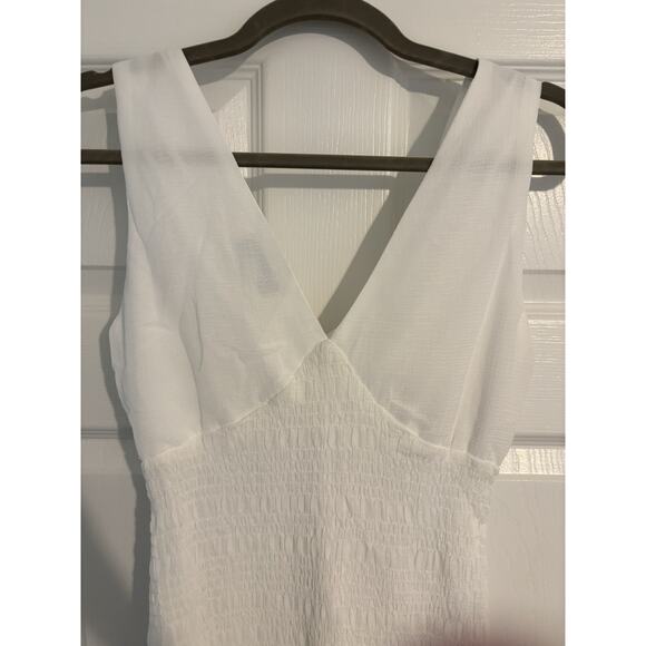 NWT She + Sky White Smocked Sleeveless Dress Small V Neck Lined - Picture 8 of 10